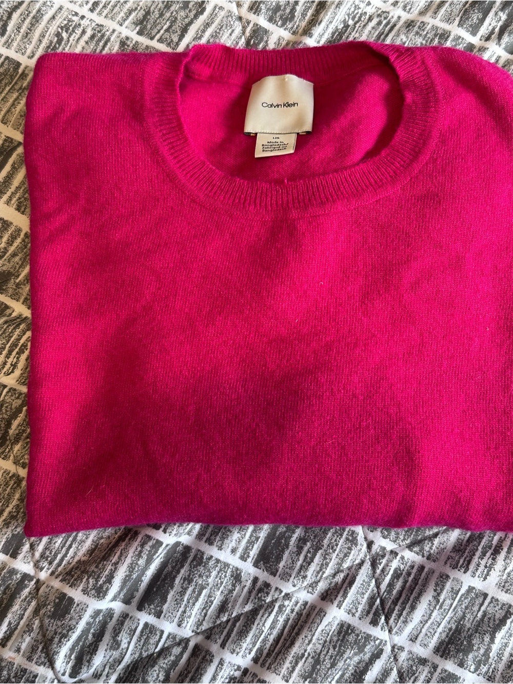 Calvin Klein Women's Crewneck Sweater in Bright Fuchsia